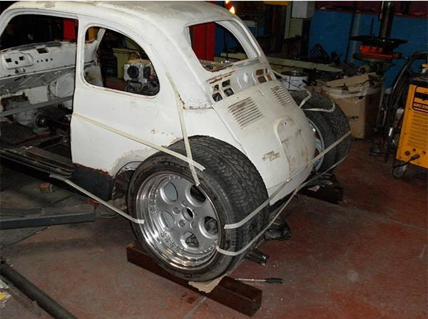 Fiat Cinquecento V12 - 11