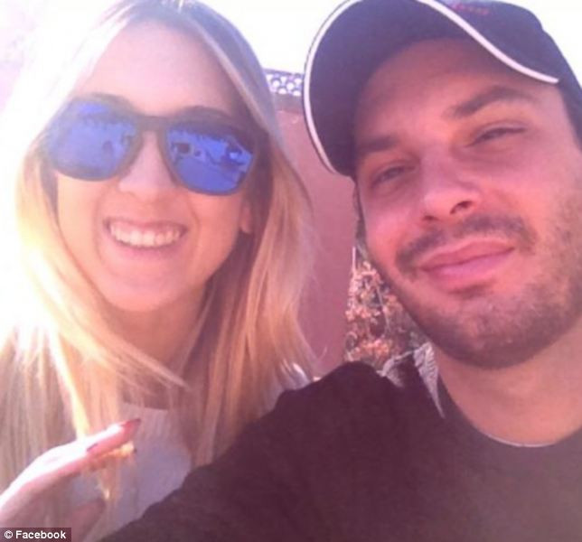 A murit la cateva ore dupa ce si-a facut un tatuaj: "Nu poti sa mori in halul asta la 23 de ani"