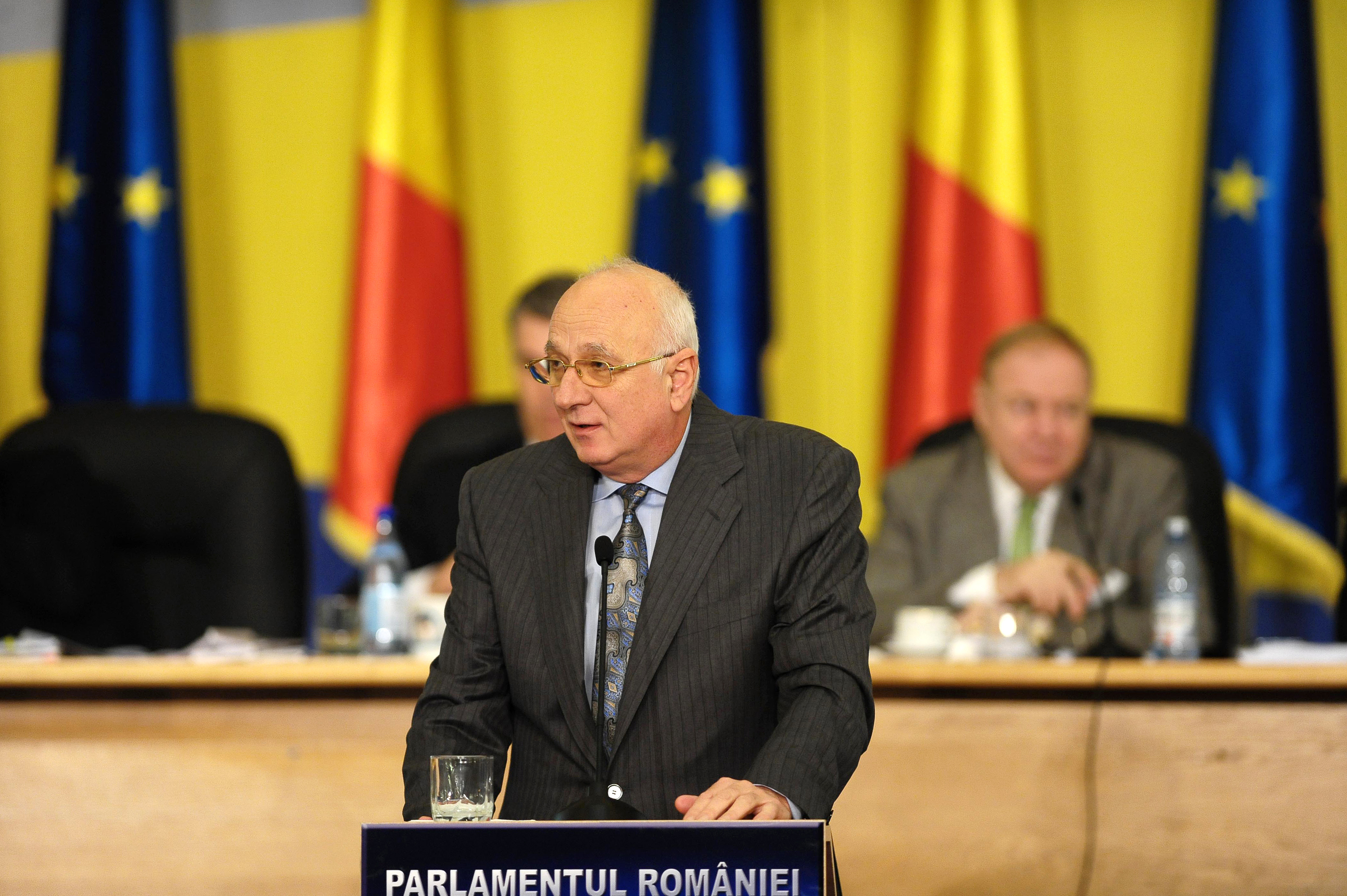 Reactia lui Rusanu, dupa ce i-a fost dezvaluit salariul: "Vom cere o reducere de 50%". USD vrea sa porneasca o ancheta