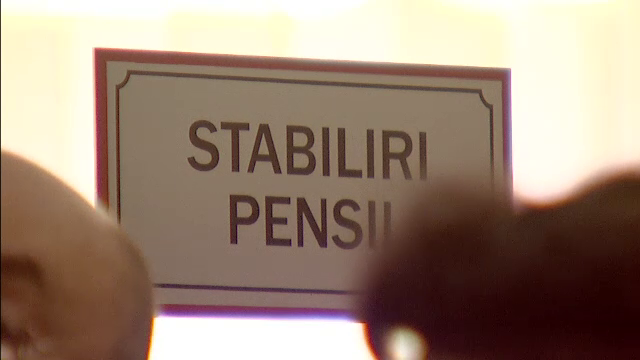 Pensii mai mari pentru fostii muncitori ai fabricilor comuniste. Legea care le va recalcula vechimea