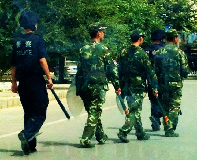 Cel putin 21 de morti, in urma unor violente in regiunea chineza Xinjiang