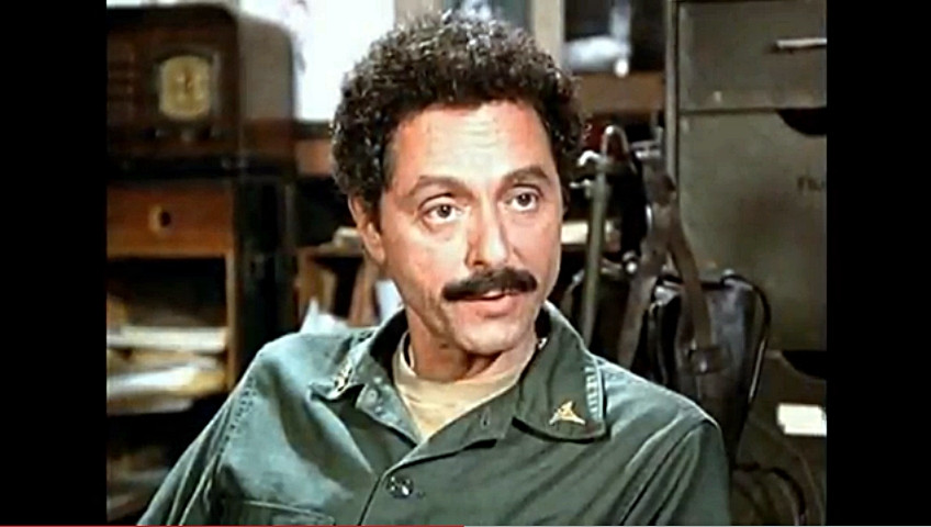 Allan Arbus, psihiatrul din serialul M*A*S*H, a murit vineri la varsta de 95 de ani