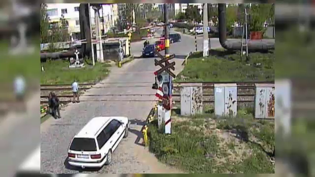 Trecerea de cale ferata a sinucigasilor. Cum incearca autoritatile sa previna gesturile extreme