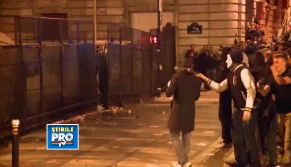 Incidente violente la Paris dupa o manifestatie impotriva mariajului homosexual