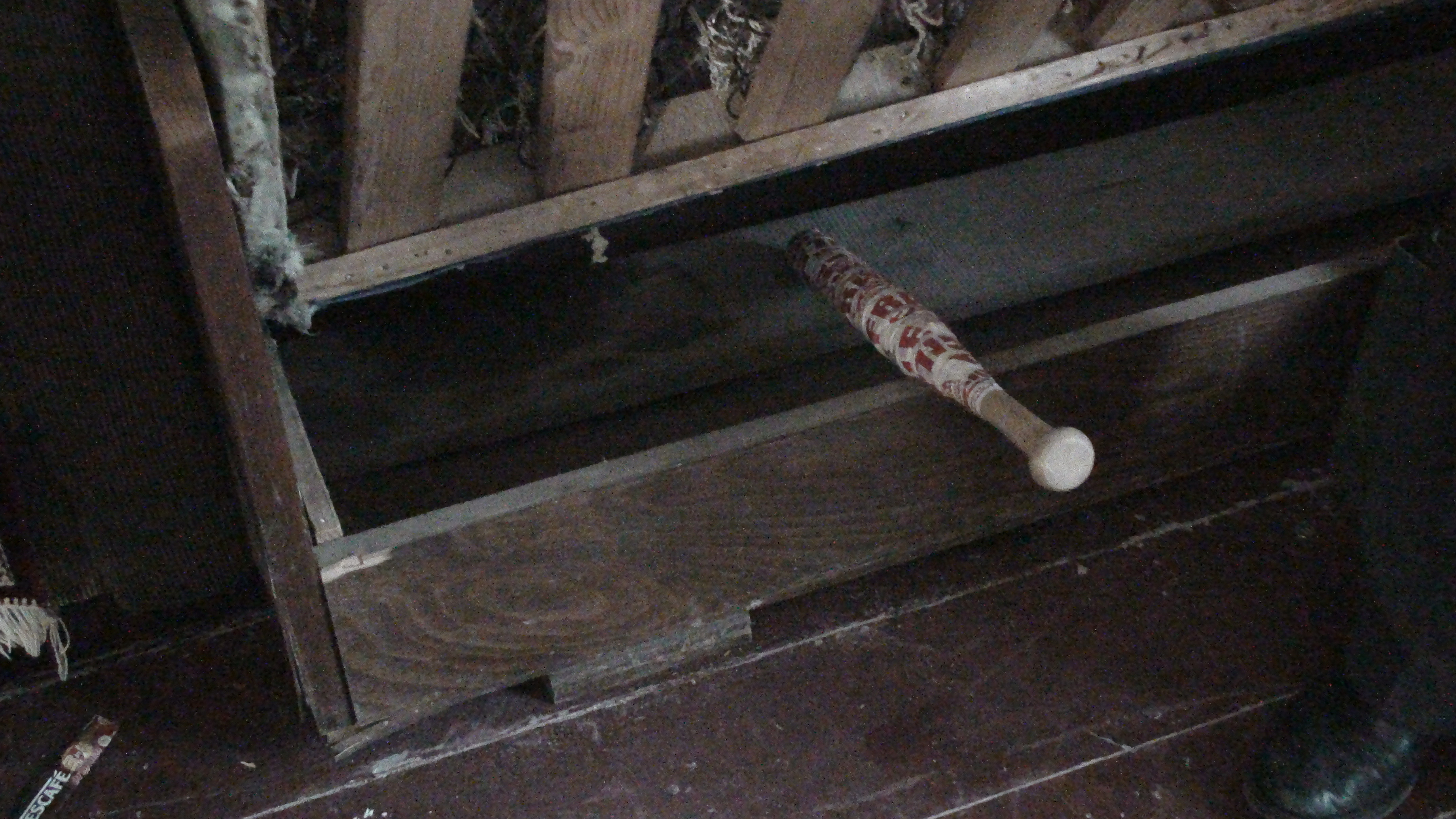 Ancheta la Resita dupa un scandal izbucnit intre mai multe persoane. Ce s-a gasit in locuintele lor