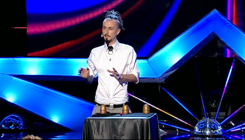 ROMANII AU TALENT. Iluzionistul Andrei Isfan a dezvaluit cum ne inseala un escroc la "alba-neagra"