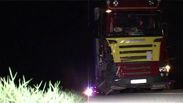 O femeie insarcinata si iubitul ei au murit spulberati de un TIR, in Bistrita