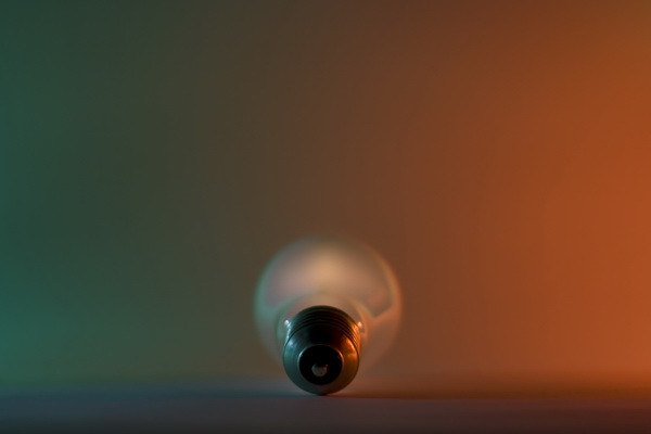 Ideea iluminata care salveaza Philips. Vanzarile au crescut cu 38%