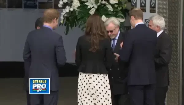 Printul William s-a urcat pe motorul lui Batman si a folosit bagheta lui Harry Potter