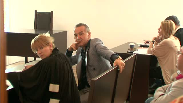 Gigi Becali, obligat sa ii plateasca lui Savulescu daune de 10.000 de lei. Reactia patronului Stelei