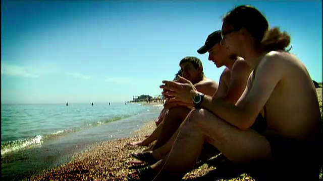 Regulile turistilor de la Vama Veche: "Am venit aici sa gasesc iubit". Cum a fost surprinsa tanara