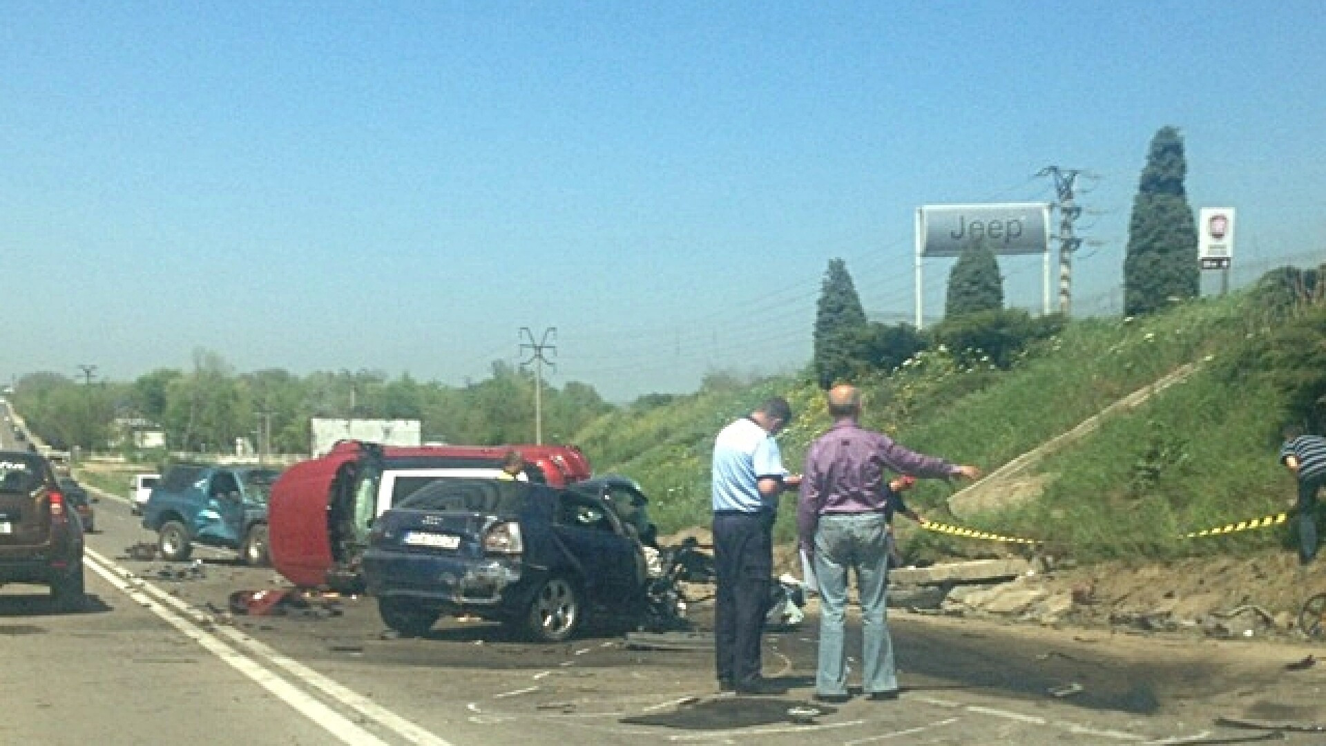 Accident grav pe DN2A, la intrarea in Constanta: 7 persoane sunt ranite, iar 4 sunt in stare grava