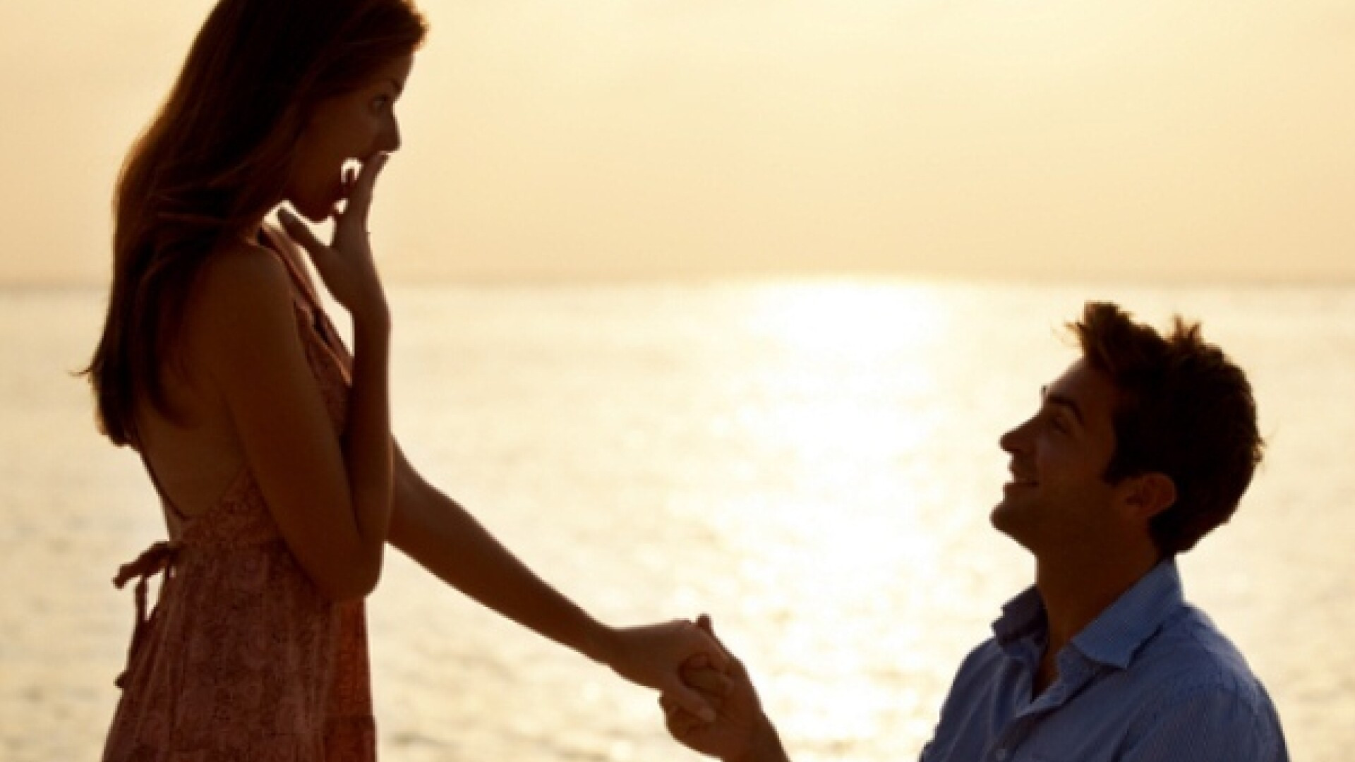 A incremenit cand a auzit ce ii spune logodnica in clipa in care a cerut-o de sotie