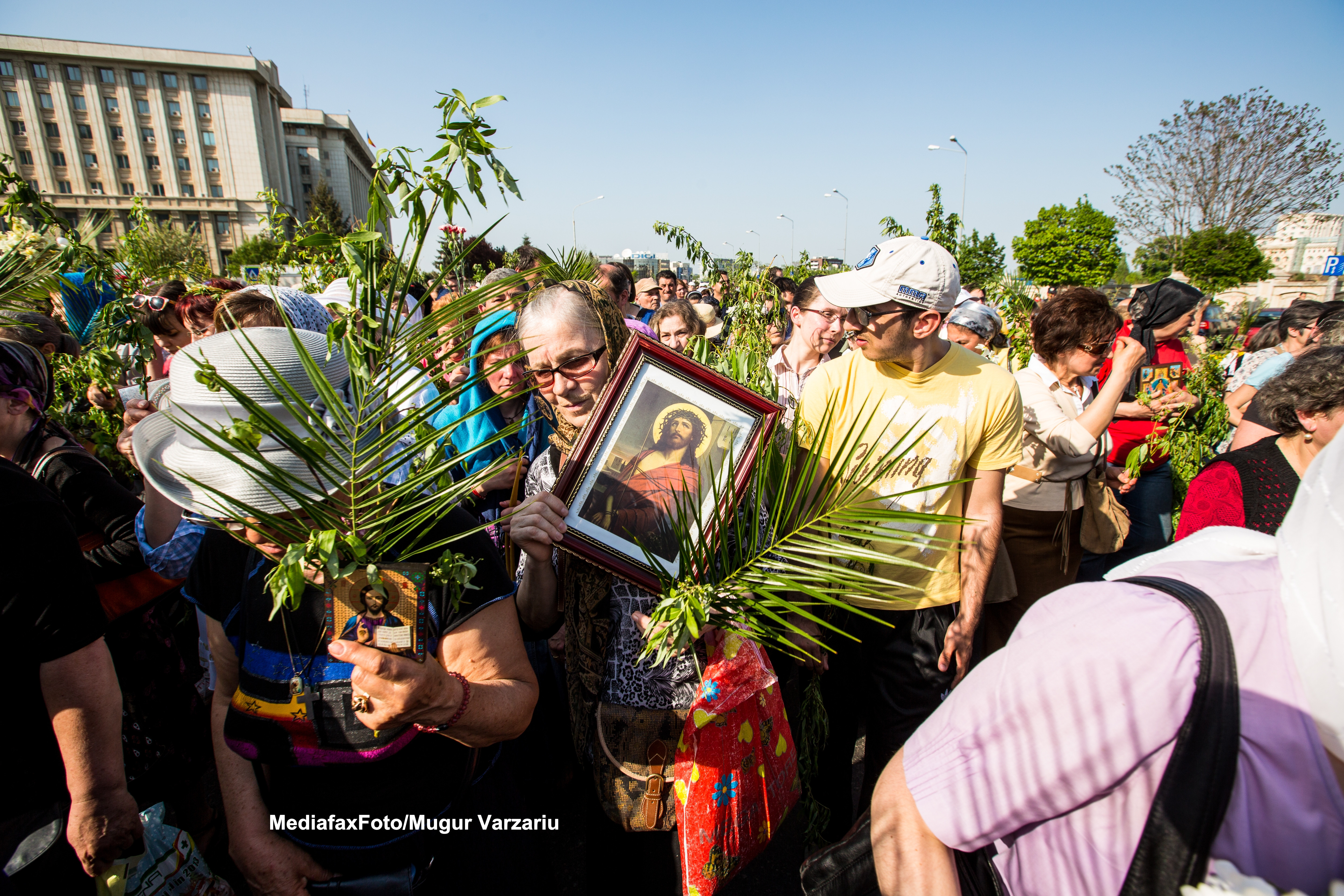 Sondaj: 5% dintre romani cred ca de Paste se sarbatoreste nasterea lui Iisus