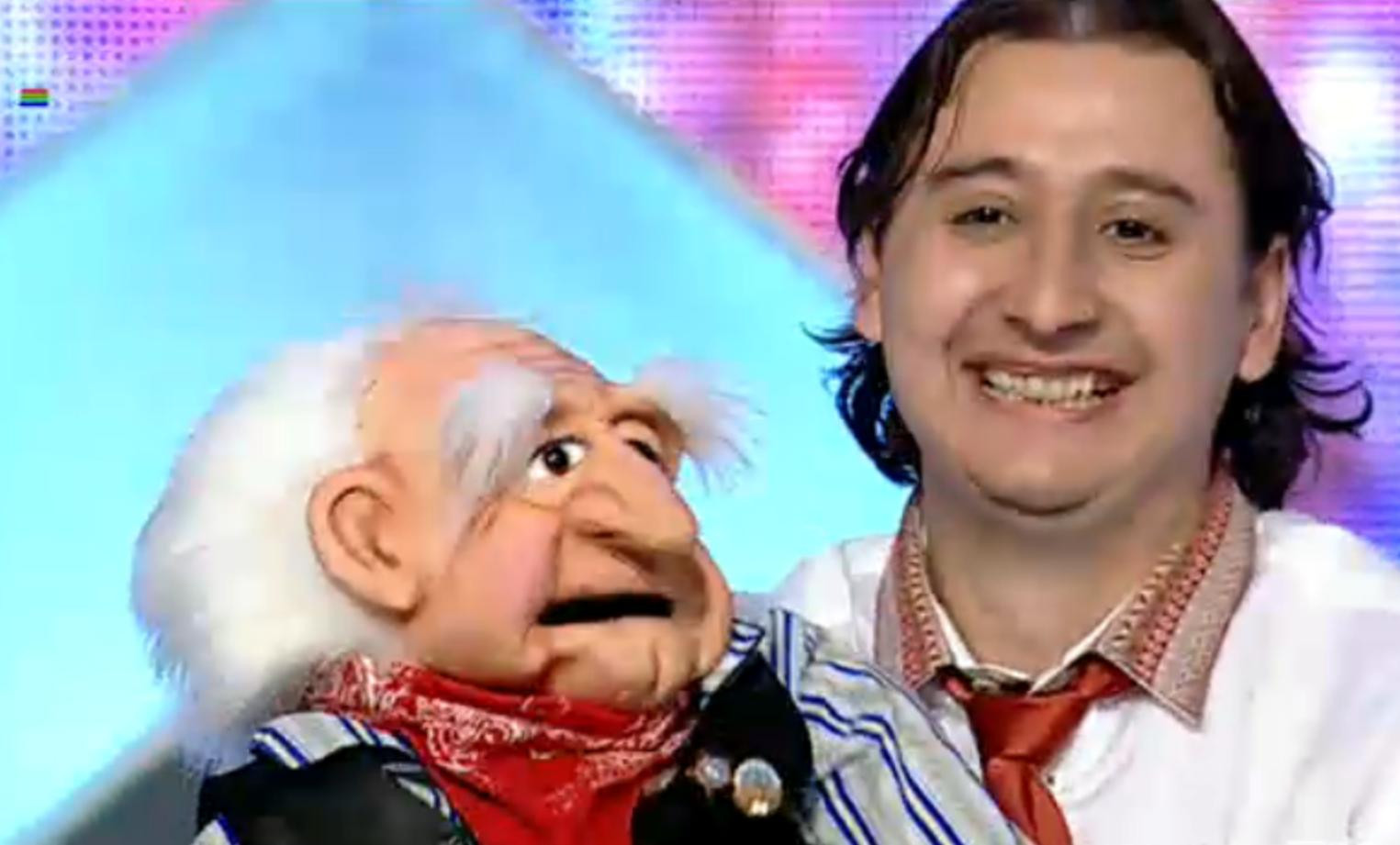 Ventrilocul Andrei Eduard Sandu si papusa Nea' Alecu au ajuns in Finala Romanii au Talent. Video