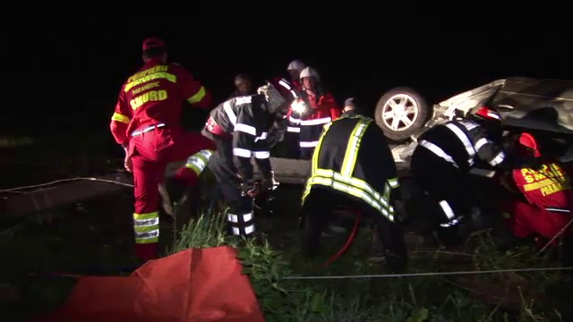 Tragedie de Paste pe un drum din Bistrita-Nasaud. Doi tineri au murit si alti doi au fost raniti