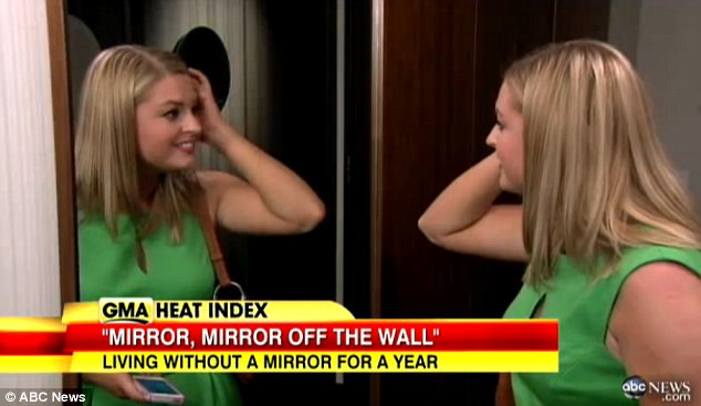 Reactia unei femei anorexice care nu s-a uitat timp de un an in oglinda. Ce a vazut