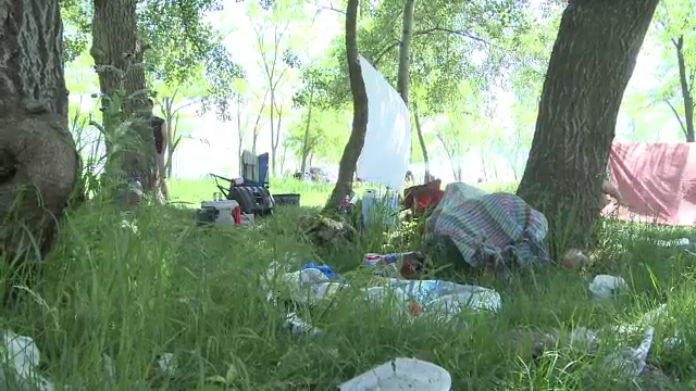 "Am platit taxa de curatenie, dar tot noi am strans mizeria". Unde se duc banii platiti pentru gunoi