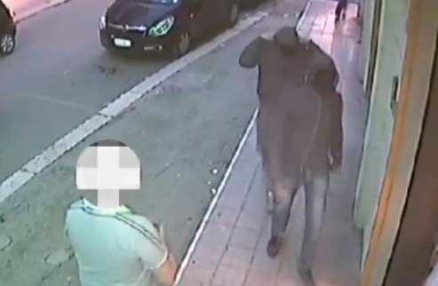 Jaf stopat inainte sa inceapa. Surpriza pentru 3 barbati care voiau sa dea lovitura la o farmacie