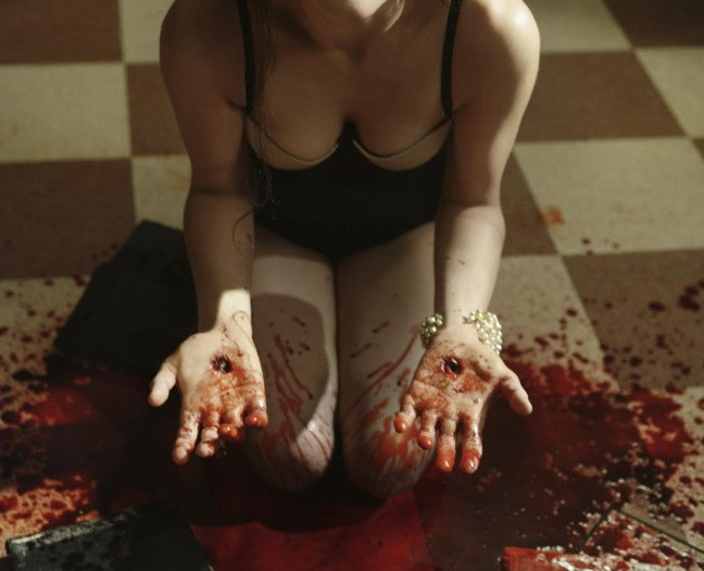 Youtube a interzis noul videoclip al lui David Bowie: cantaretul joaca rolul lui Hristos