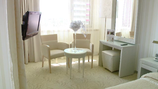 Mamaia, cautata de cei care iubesc luxul. Unele apartamente pentru cazare costa si 4500 lei