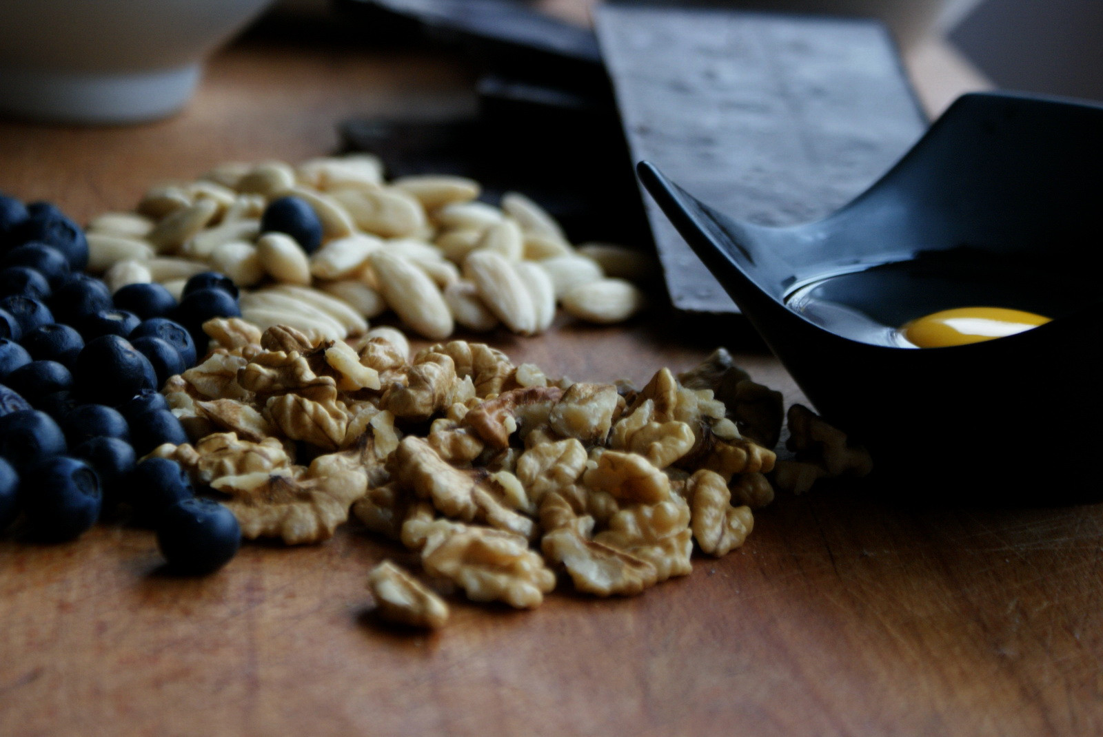 Cum trebuie consumate migdalele, nucile, alunele si caju fara sa va afecteze silueta