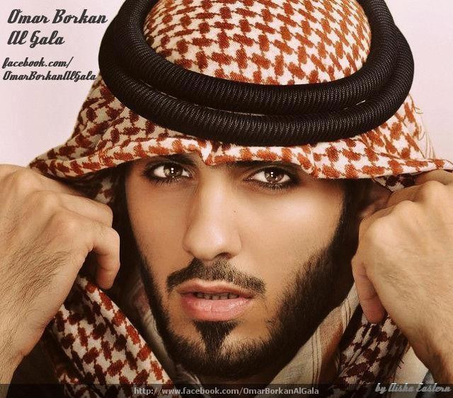 Facebook a sters contul tanarului expluzat din Arabia Saudita pentru ca era "prea atragator"