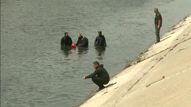 Operatiune pe Dambovita. Politia cauta arma folosita in lupta clanurilor Camatarii si Sportivii