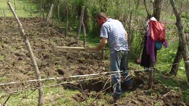 Ce inseamna majorarea ajutoarelor sociale pentru primariile care nu mai au bani sa le plateasca