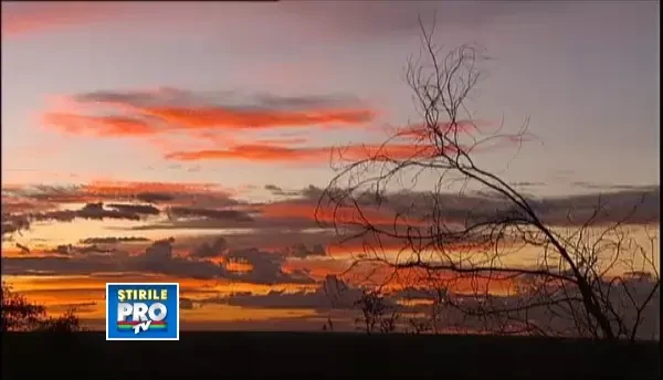 Cum s-a vazut eclipsa inelara de soare din Australia