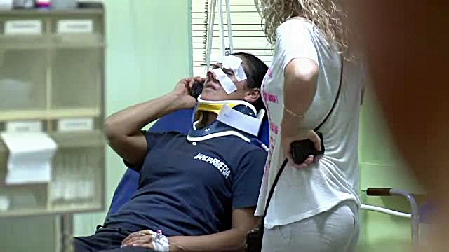 Violente intre suporteri la un meci de fotbal din divizia C. Patru persoane au ajuns la spital