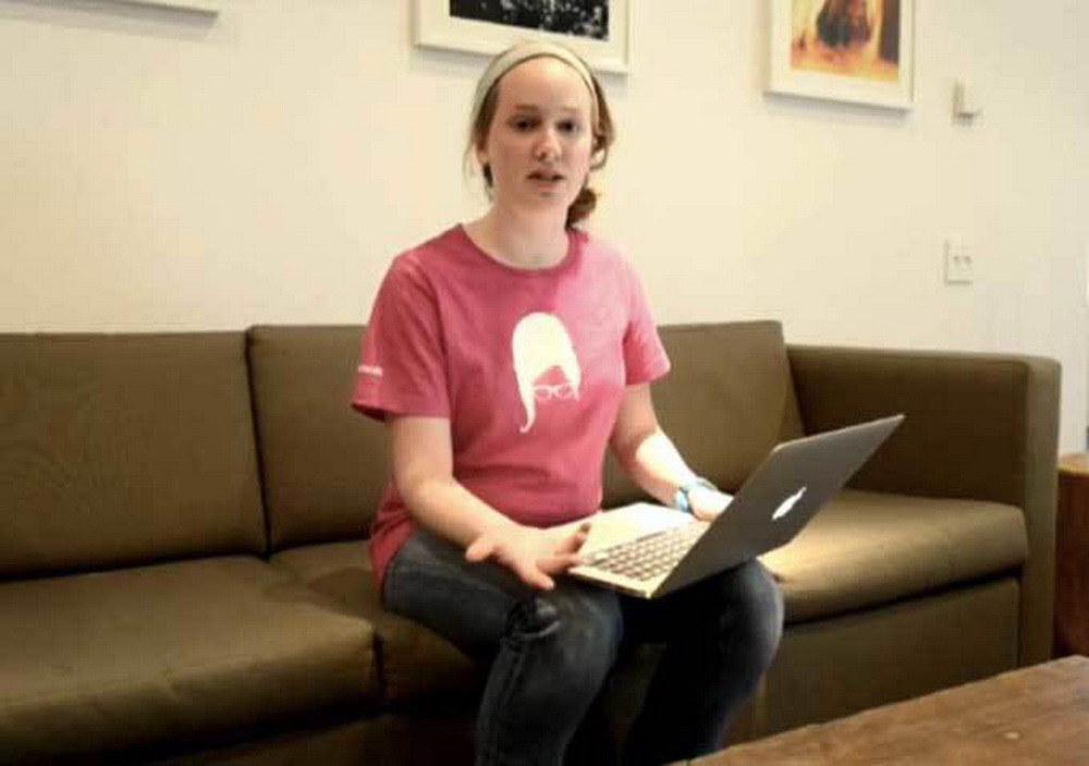 O adolescenta de 17 ani a creat o aplicatie inedita pentru Twitter