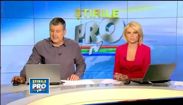 Monica Gabor s-a intors in Romania, dupa trei luni. Cum a fost surprinsa pe aeroport