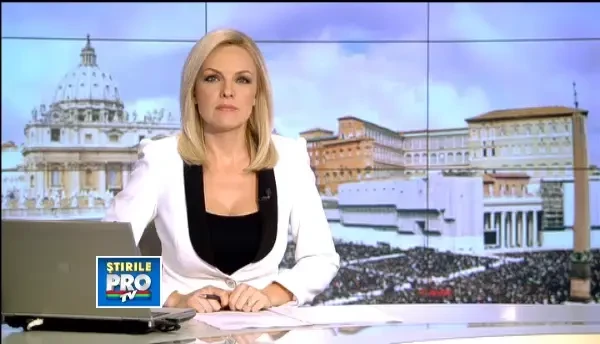 Papa Francisc a canonizat 800 de italieni, primii sfinti proclamati de el. Mesajul dat de la Vatican