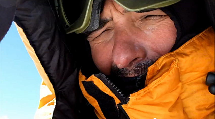 Alex Gavan - primul alpinist roman care a urcat pe varful Shisha Pangma (8027 m) din Himalaya. VIDEO