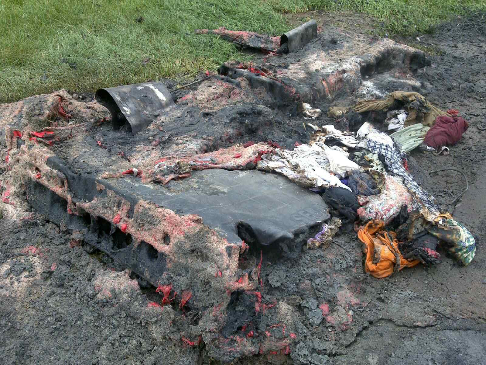 Incendiu intr-un parc din Timisoara. Doua toalete ecologice au ars in intregime