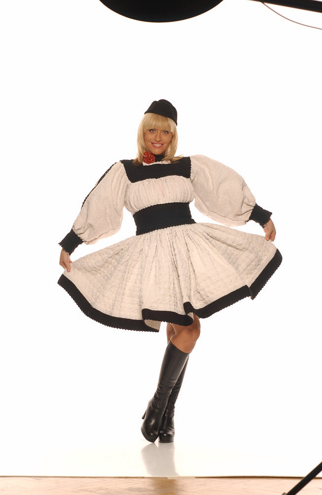 Loredana adora ia romaneasca. Ce spune vedeta despre portul romanesc