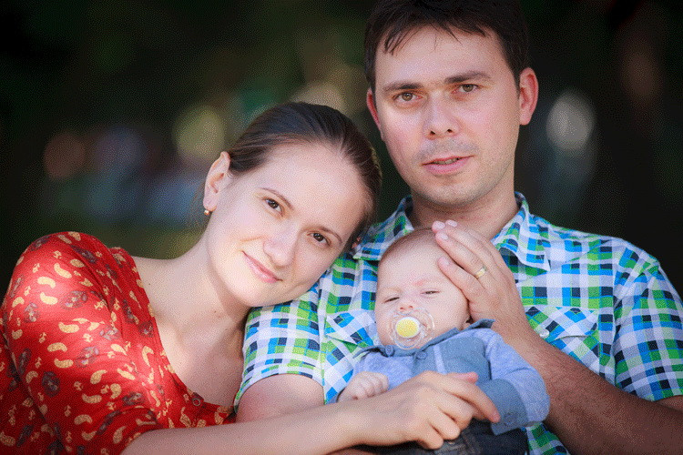 Drama lui Daniel, condamnat la o viata in spital inca de la varsta de 10 luni. Cum il putem ajuta