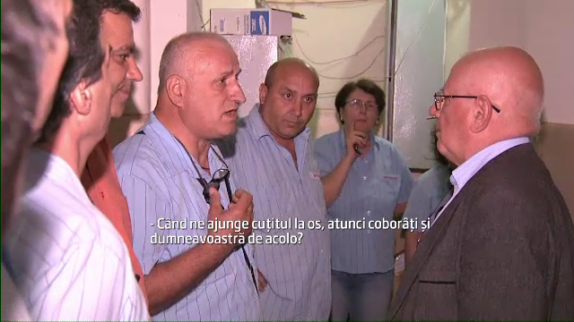 Un WC la 50 de oameni si trasee de 3km cu gentile de 30kg, printre motivele grevistilor de la Posta