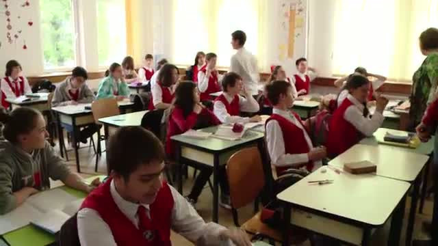 Pricopie: 100.000 de copii cu varste intre 6 si 16 ani nu sunt in scoala, trebuie sa-i aducem