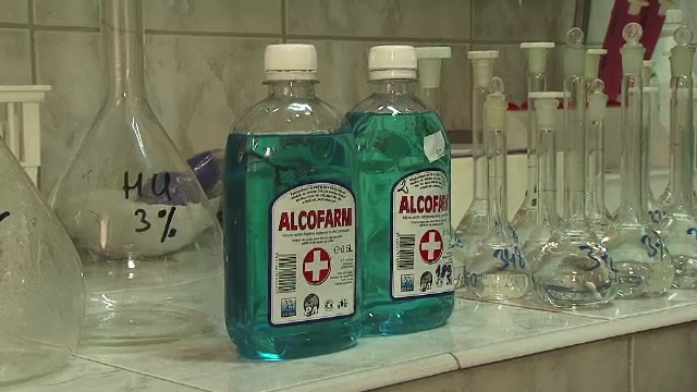 Romanii, cobai pentru cosmeticele pe care nu le verifica nimeni. 24 de persoane au murit la Bihor