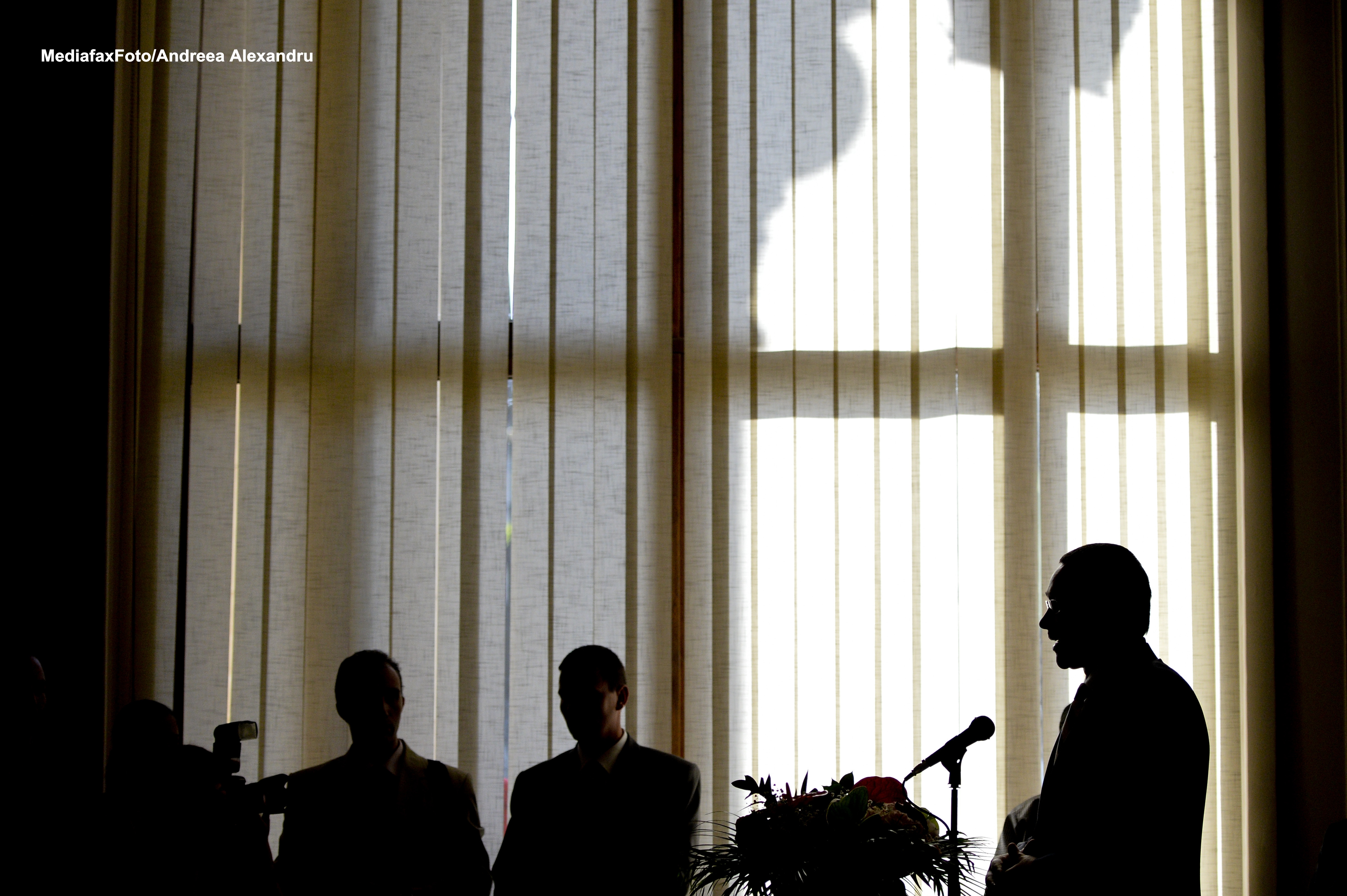 Stanescu: Nu plec din PNL. Daca Ponta ramane consecvent, altceva il determina sa vrea ruperea USL