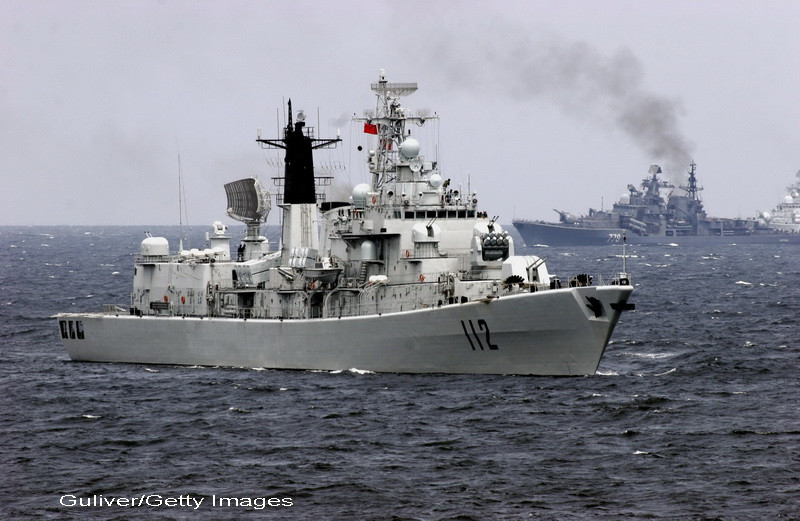 Rusia a trimis nave militare in largul Siriei, semn ca se opune unei interventii occidentale