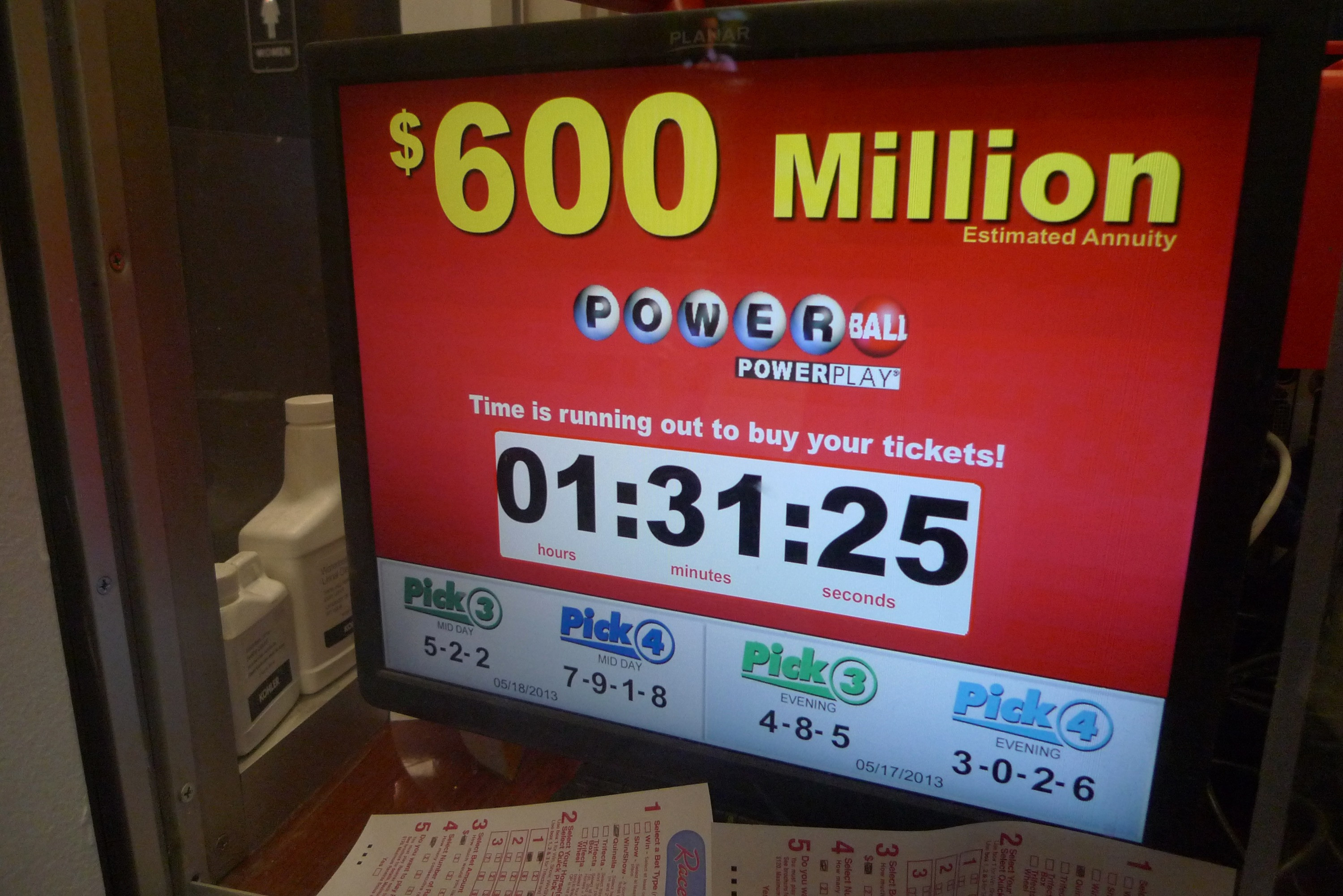 LOTO 6/49 e nimic pe langa LOTERIA SUA. Biletul de 590 de milioane de dolari, vandut in Florida