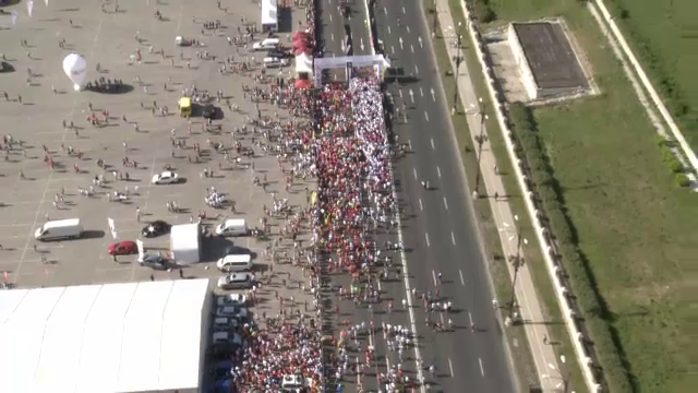 6.000 de oameni dornici de miscare au blocat Centrul Capitalei. 70 au avut nevoie de ingrijiri