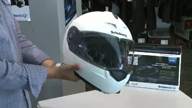 Casca cu bluetooth de 1.000 de euro, printre cele mai in voga gadgeturi ale motociclistilor