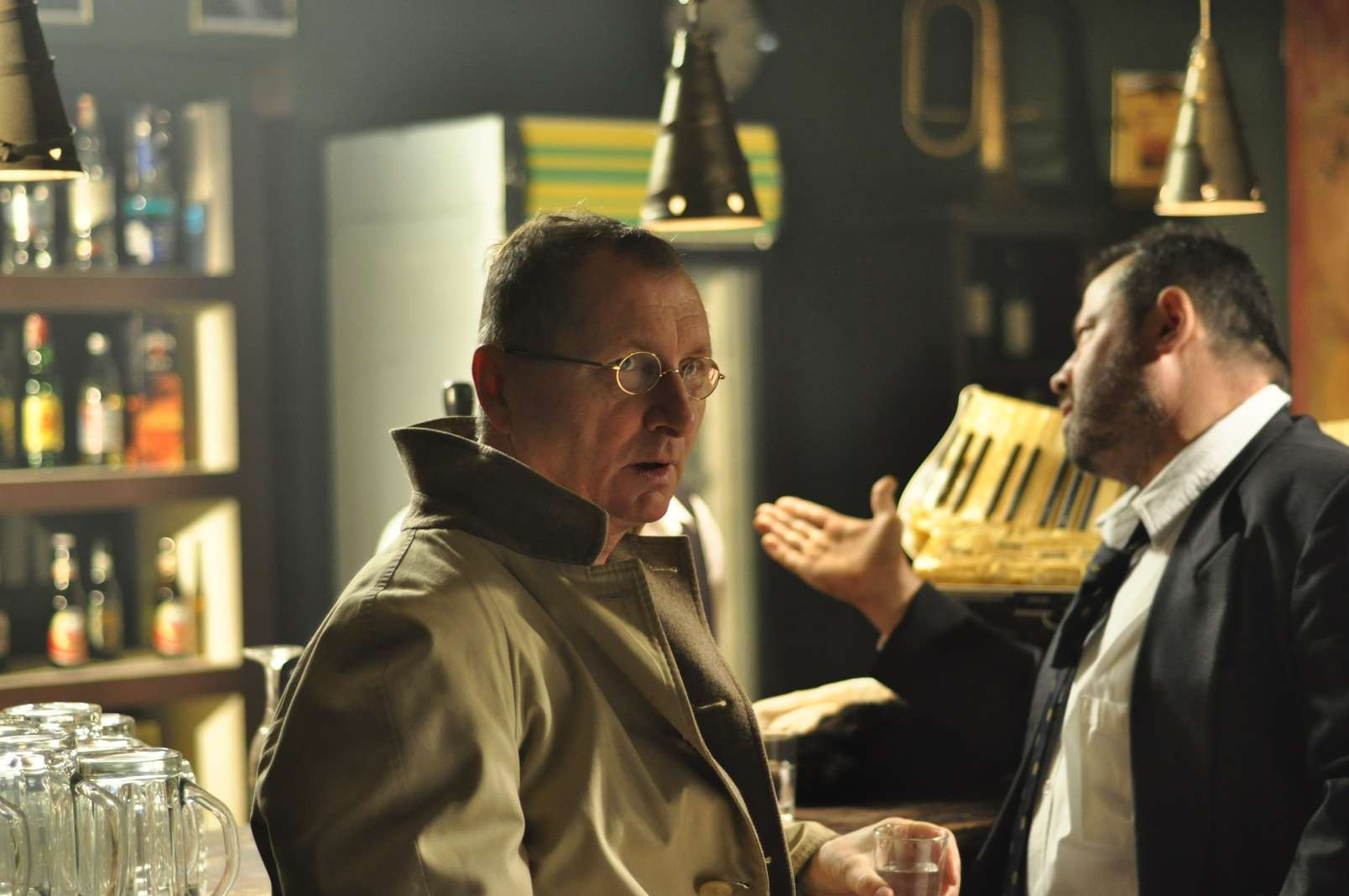 Celebrul compozitor francez Vladimir Cosma semneaza coloana sonora a filmului "Funeralii fericite"