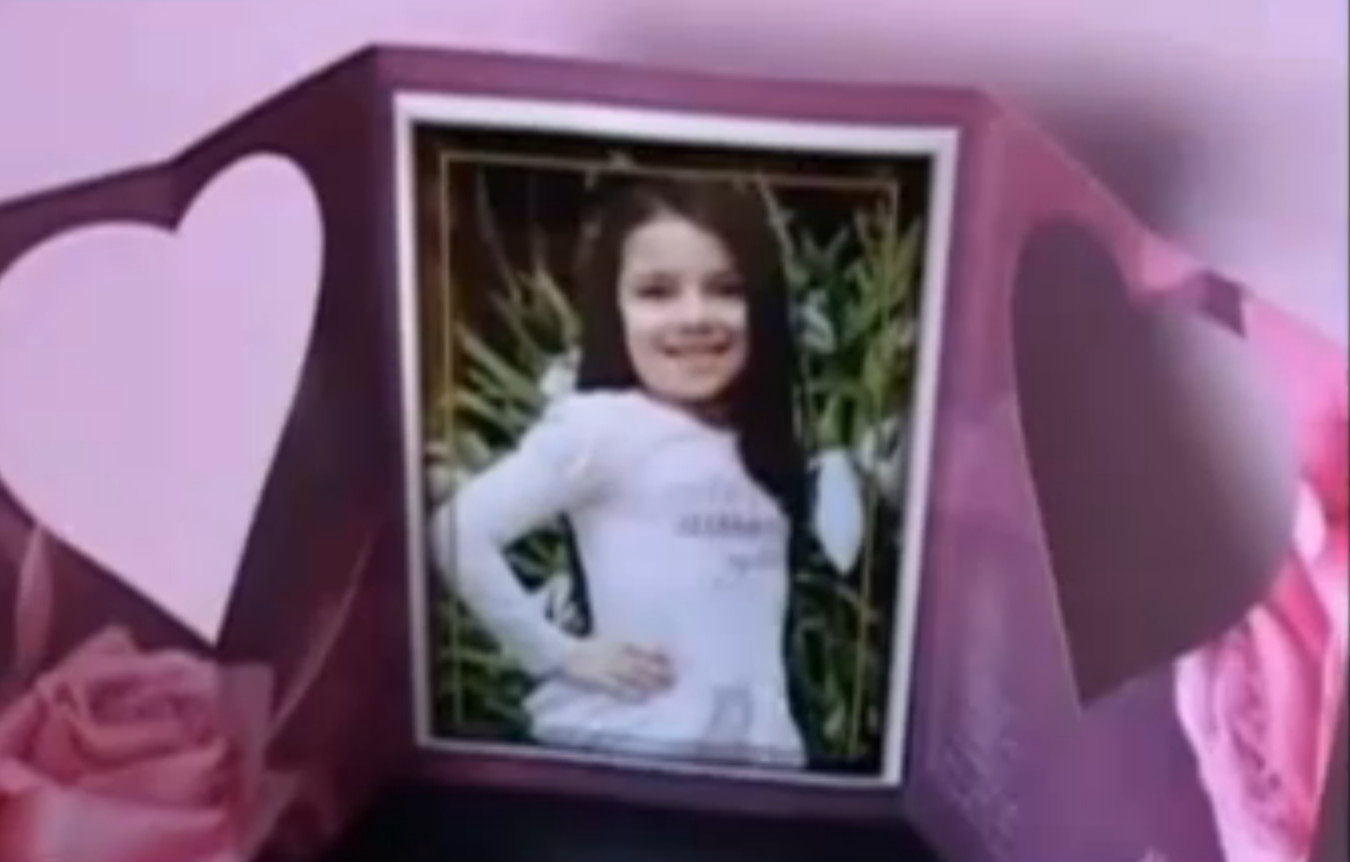 Au trecut 3 ani de la moartea fetitei rapuse de o banala toxiinfectie. Parintii isi cauta dreptatea