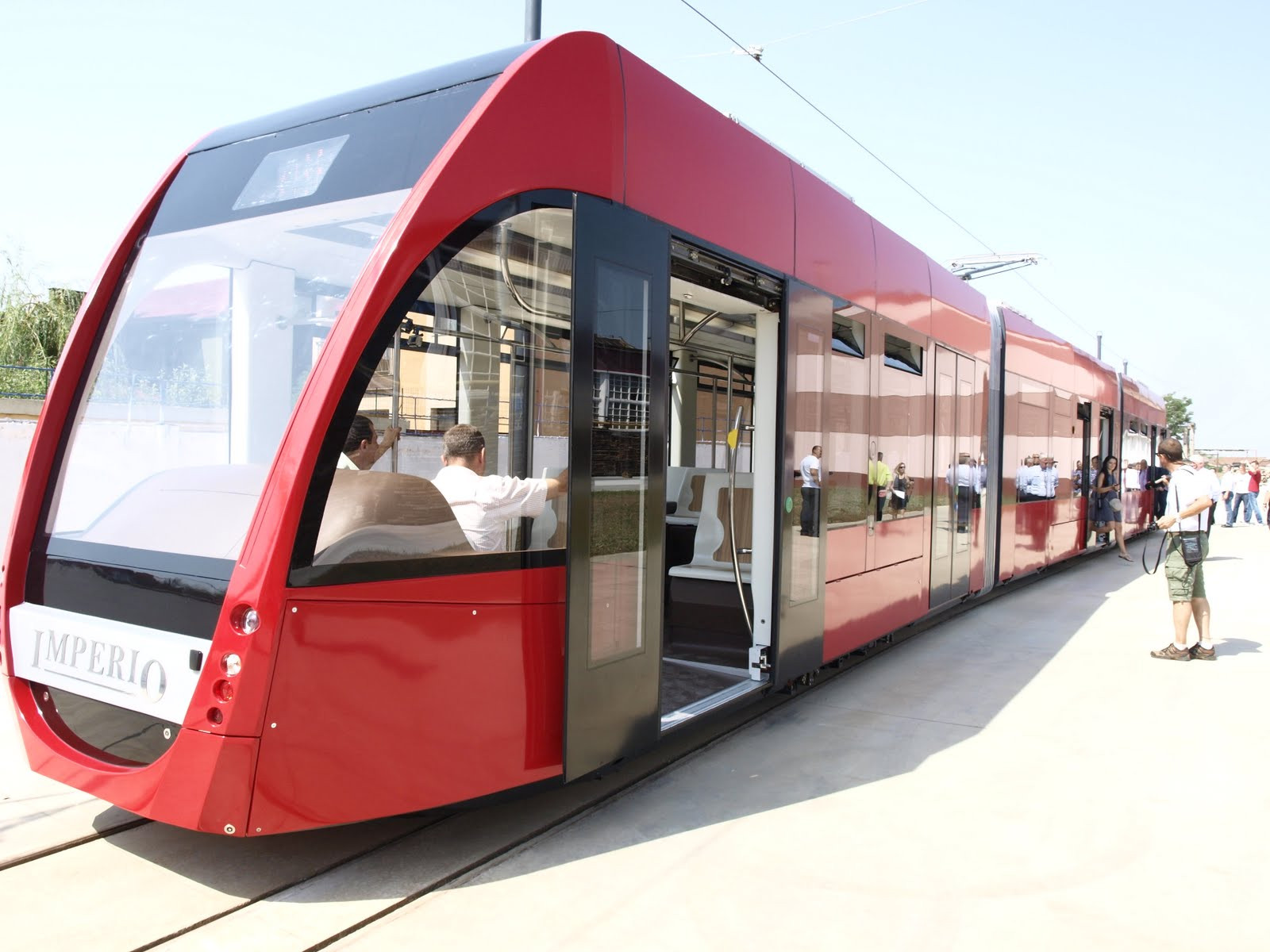 Primaria Arad cumpara tramvaie noi, iar biletele vor fi emise electronic. Investitia, 11 mil. euro