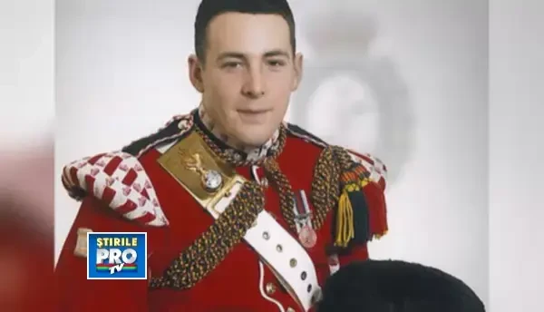 Militarul ucis la Londra avea 25 de ani si luptase in Afganistan. Era tatal unui copil de 2 ani